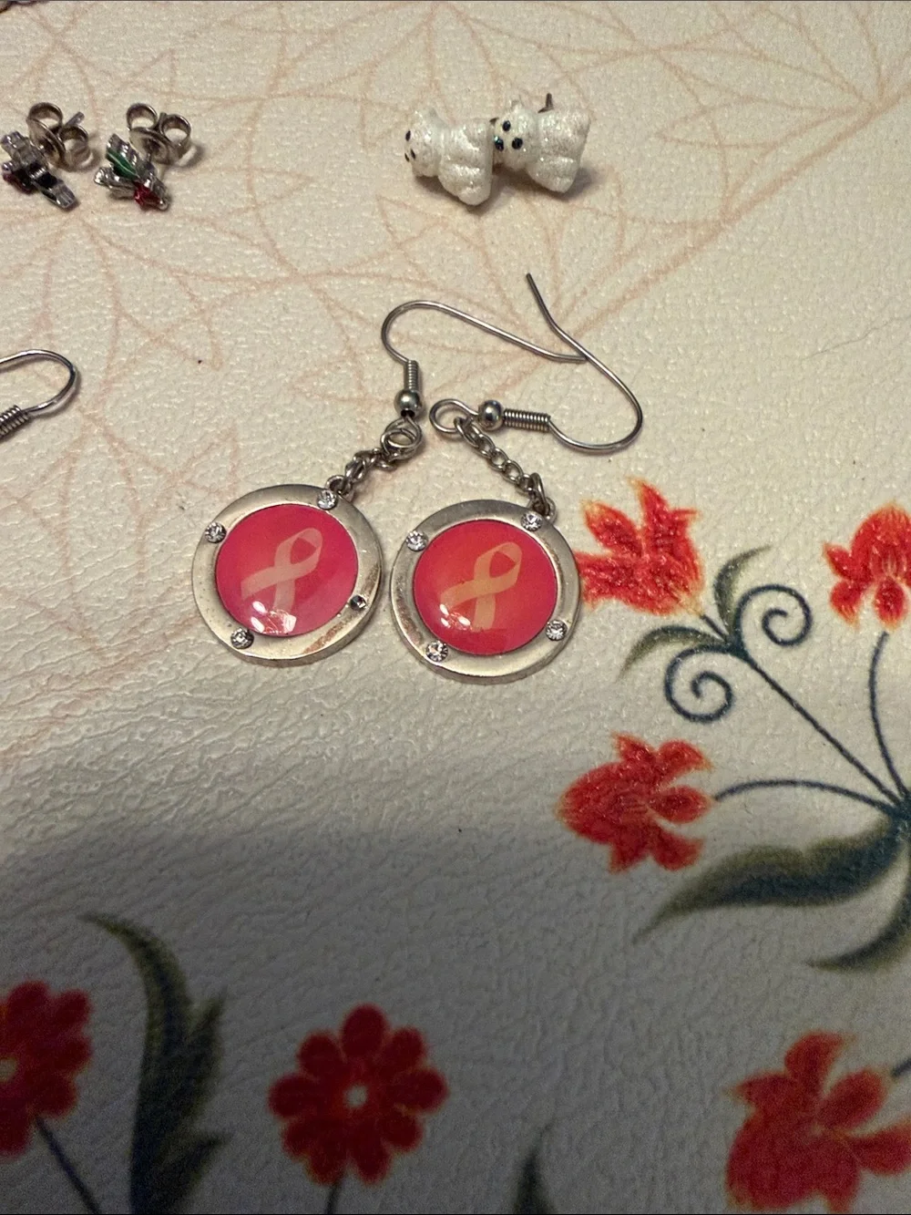 Jewelry lot 6/set earrings 2 bracelets and six charms